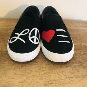 Bucket Feet Love sneakers